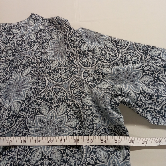 Croft & Borrow Womans top - Picture 8 of 9